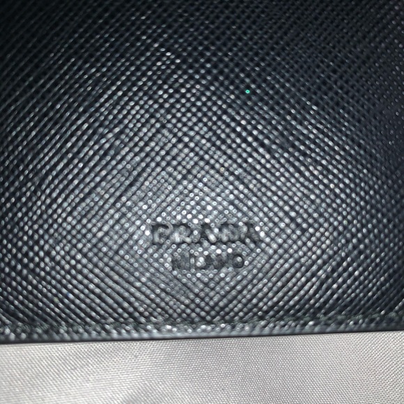 Prada Wallet - Picture 5 of 8